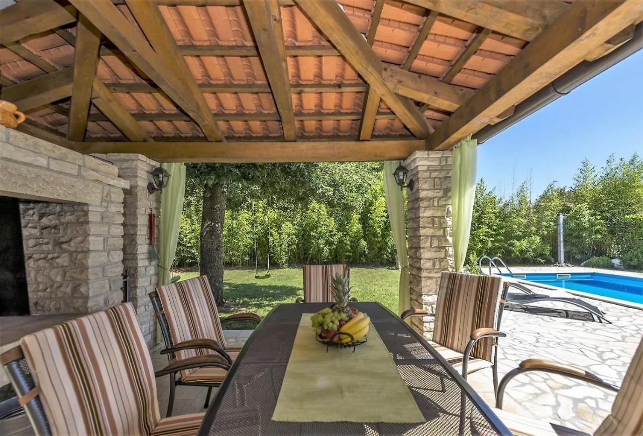 Spacious Three-Bedroom Villa Balun With Pool Poreč 0*,  Croatie