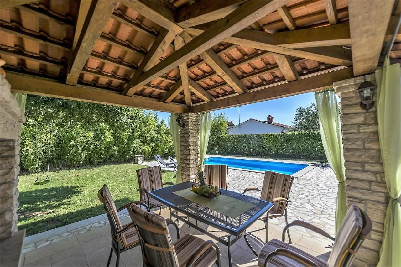 Spacious Three-Bedroom Villa Balun With Pool Poreč Croatie